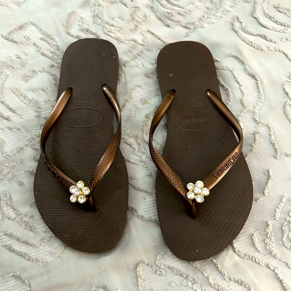 Havaianas Flip Flops. Brown. Size 7/8
